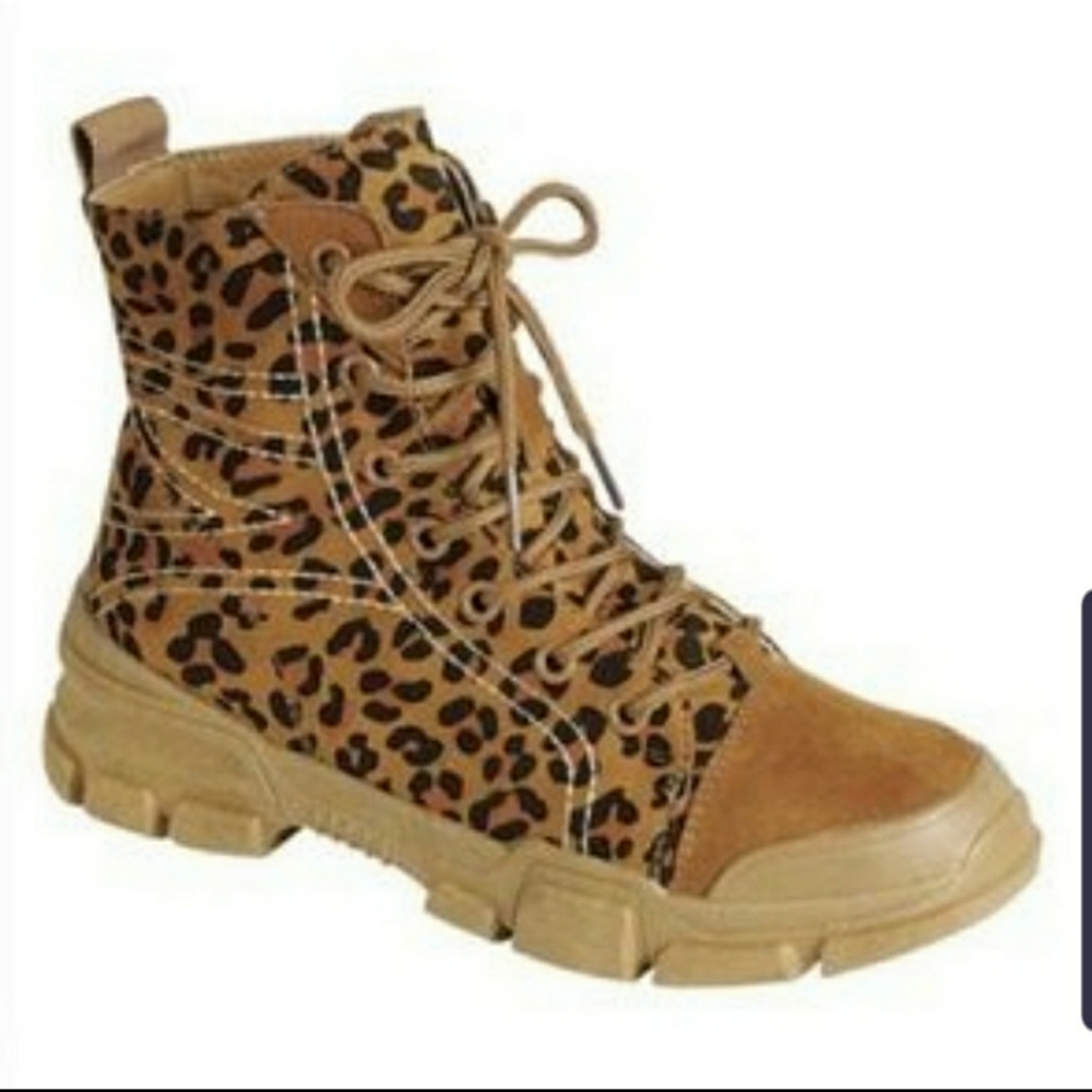 Leopard Boots Sneakers Shoes Sz. 8.5 - 9 - 10